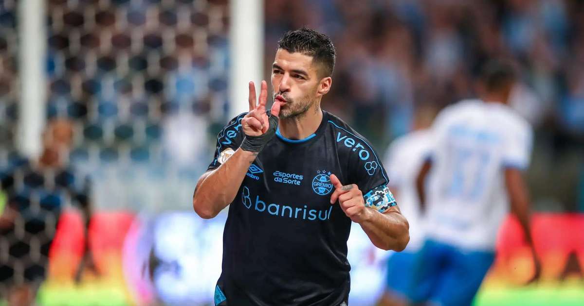 Autor do gol da vitória, Luis Suárez sonha com título brasileiro e evita falar sobre futuro no Grêmio