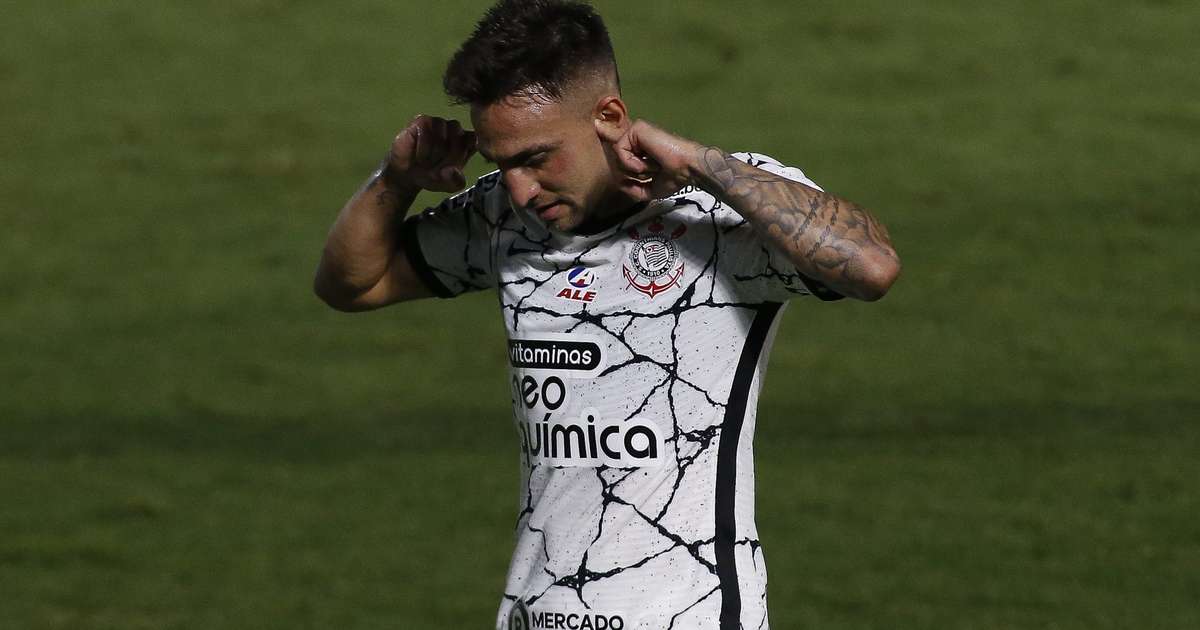 Gustavo Mosquito volta a jogar após quatro jogos lesionado