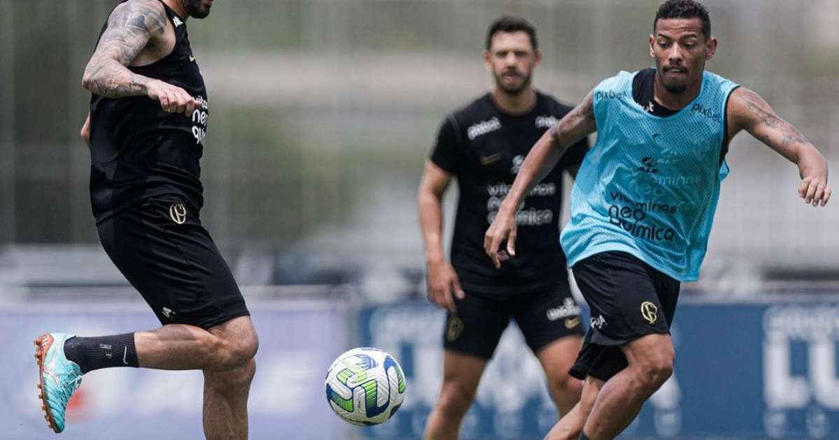 Renato Augusto participa do treino nesta terça; veja como foi