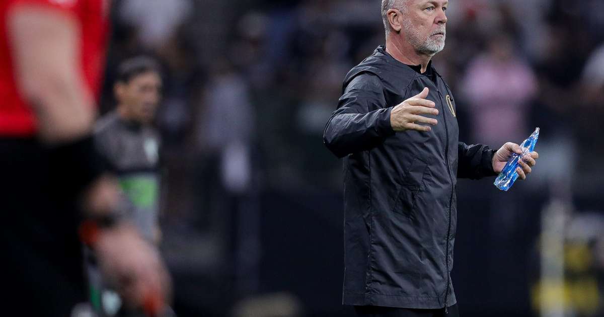 Assista à coletiva de Mano Menezes após empate do Corinthians com o Atlético-MG no Brasileirão