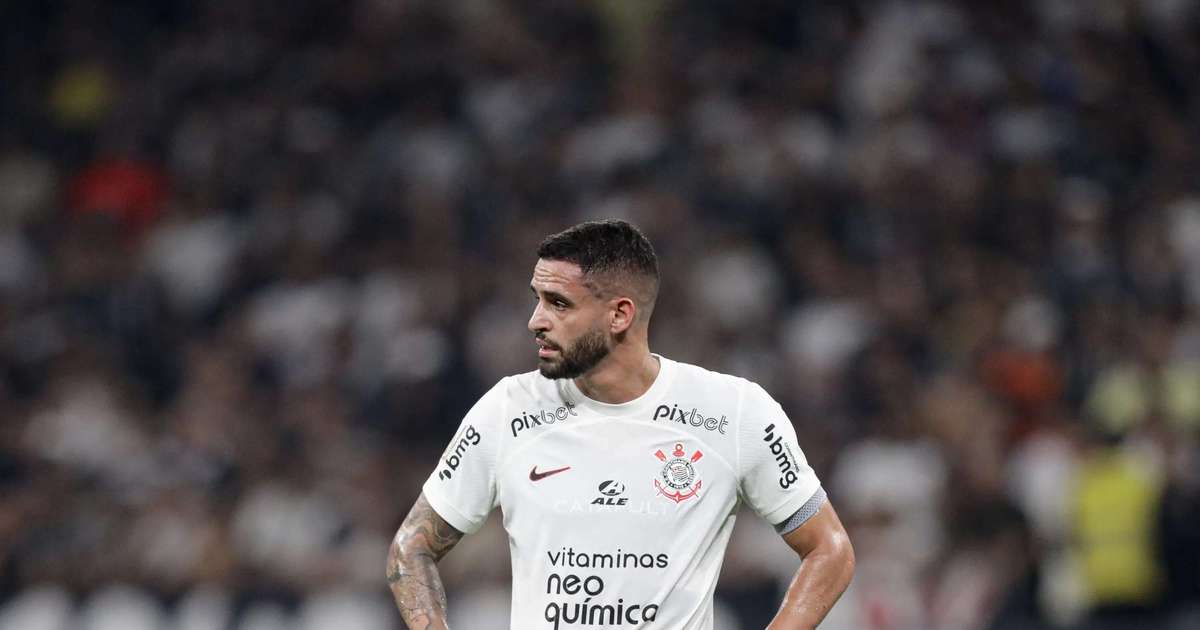 Com passe para Romero, Renato Augusto se isola como líder em assistências do Corinthians no ano