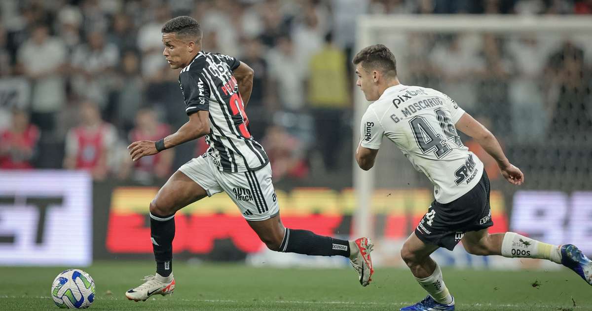 Corinthians sai na frente, mas leva empate de Atlético-MG e cai