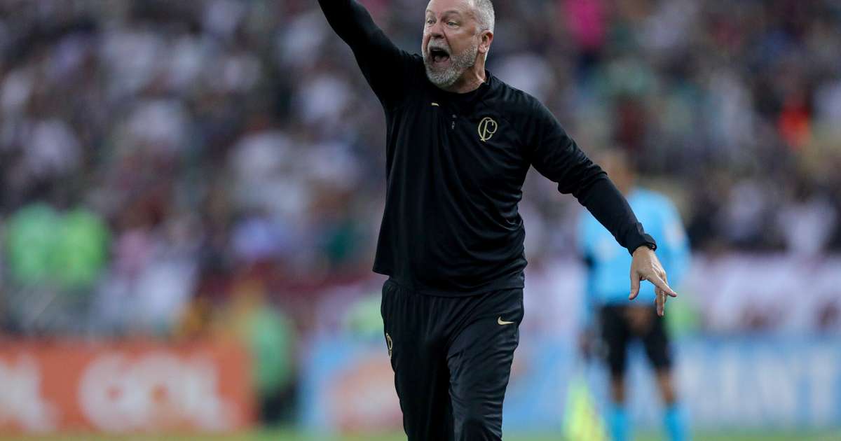 Mano evita falar de arbitragem e revela motivação especial do Corinthians contra o Grêmio