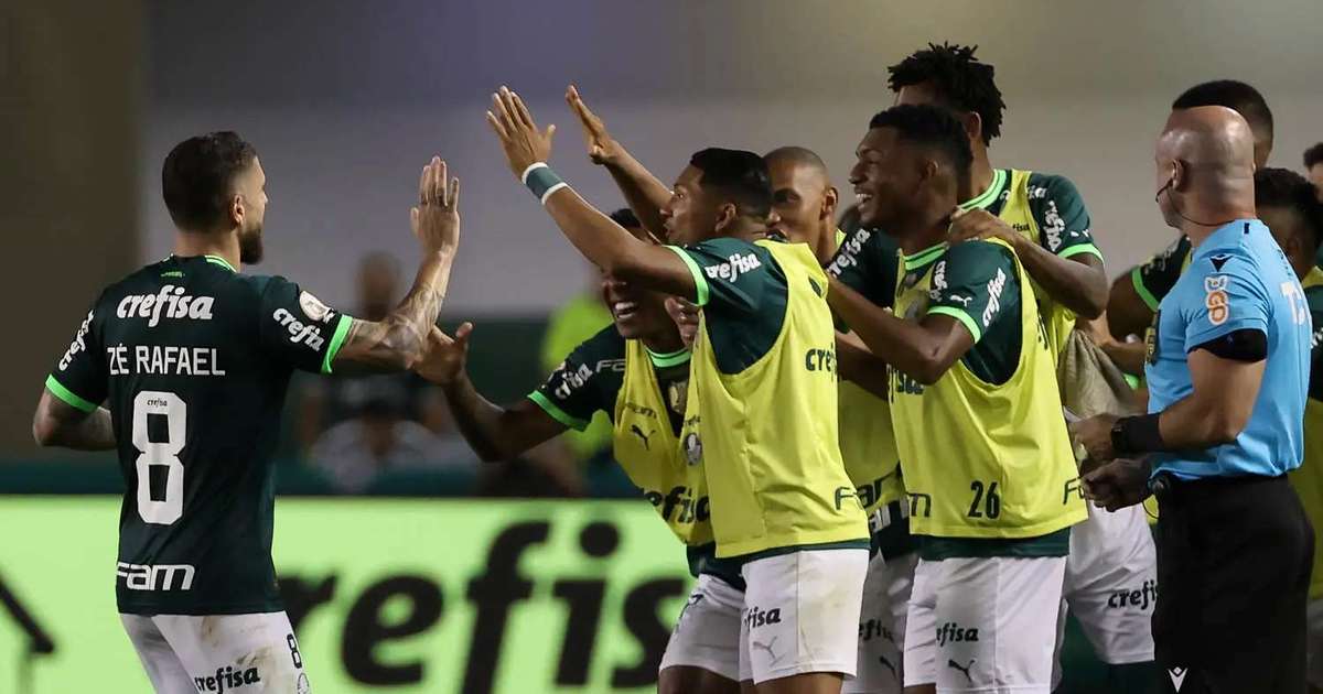 Emocionado, Rony valoriza quebra de jejum pelo Palmeiras: 