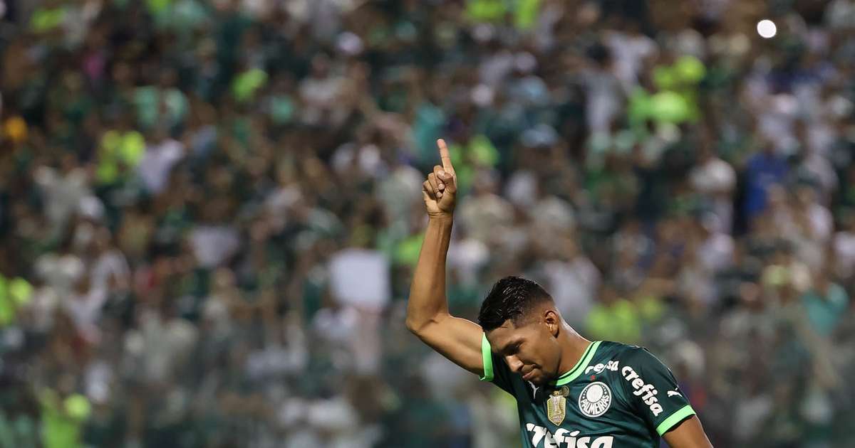 Após 14 jogos, Rony volta a marcar e desabafa: 