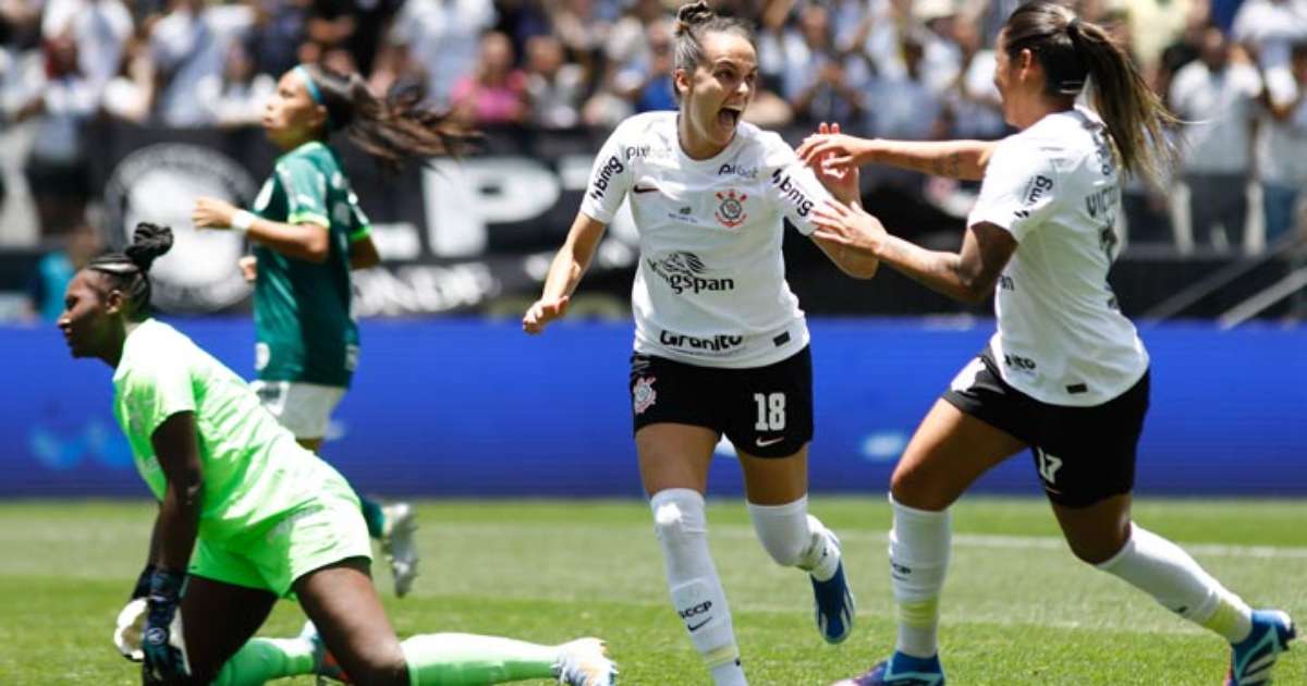 Corinthians faz 8 a 0 no Palmeiras e avança à final do Paulistão Feminino