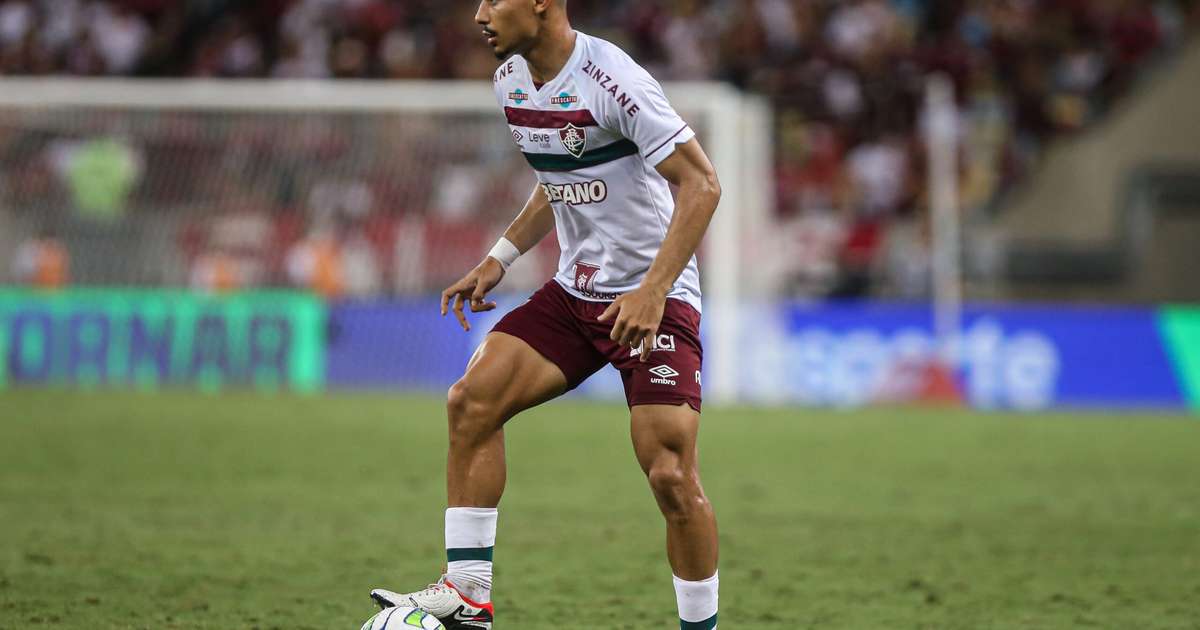 André, do Fluminense, posta foto jogando FIFA 23: Tchau, vida social, fifa