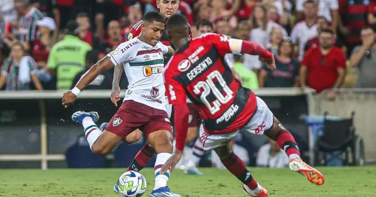 Gabigol questiona CBF após ser expulso no clássico entre Flamengo e Fluminense; árbitro justifica na súmula