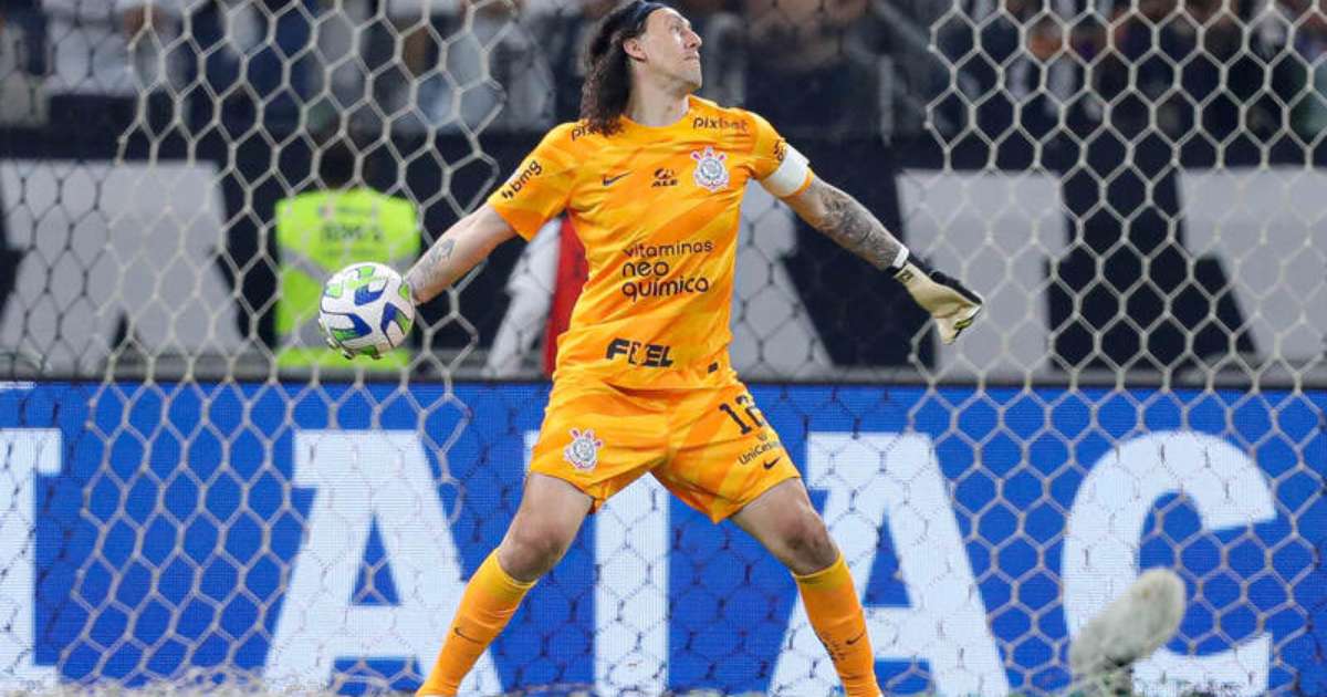 Cássio deixa o duelo contra o Grêmio lesionado, mas não preocupa Corinthians