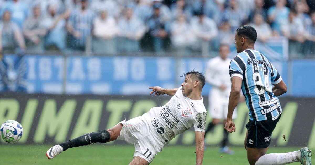 Fica ou volta ao Benfica? Veríssimo é direto sobre permanência no Corinthians