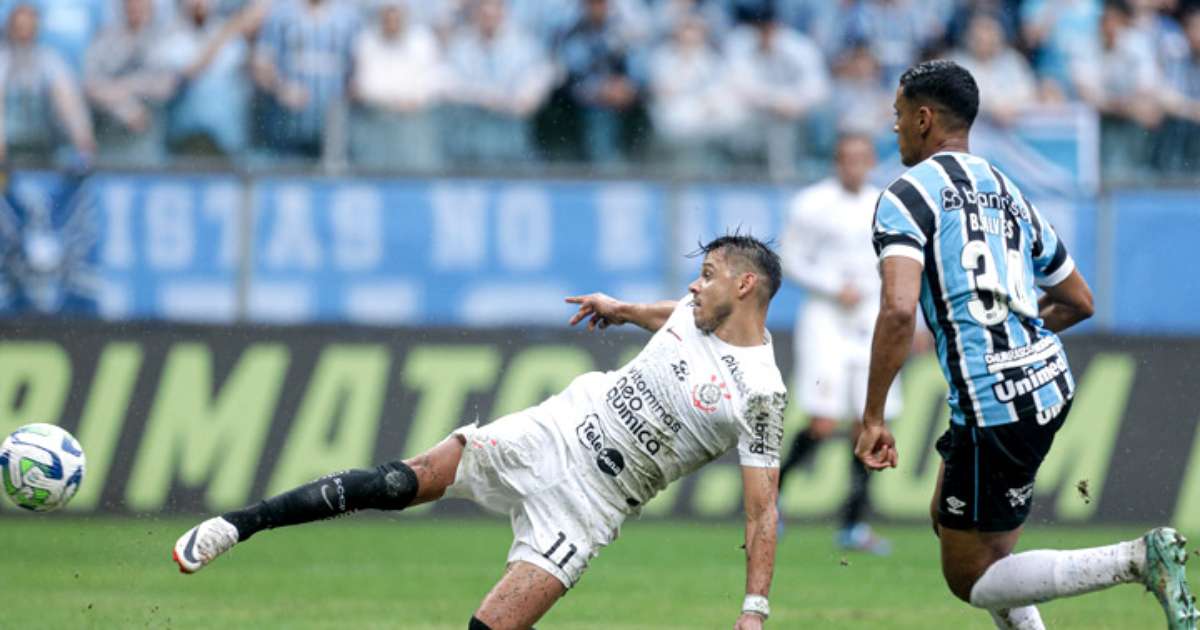 Romero entra no top-10 de artilheiros do Corinthians no século