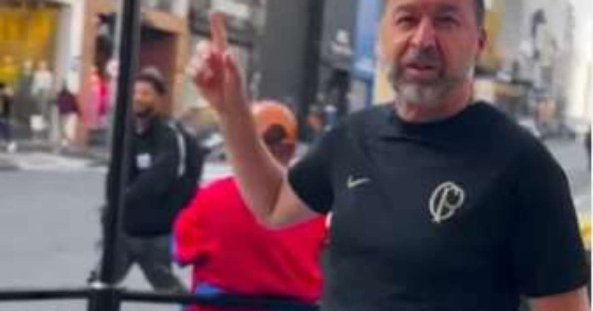 Mano Menezes seguirá no Corinthians caso Augusto Melo assuma presidência do clube