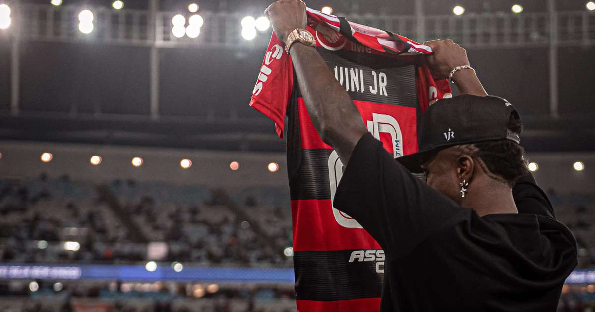 Vinicius Junior parabeniza Flamengo pelo 128º aniversário: Sempre vou te amar