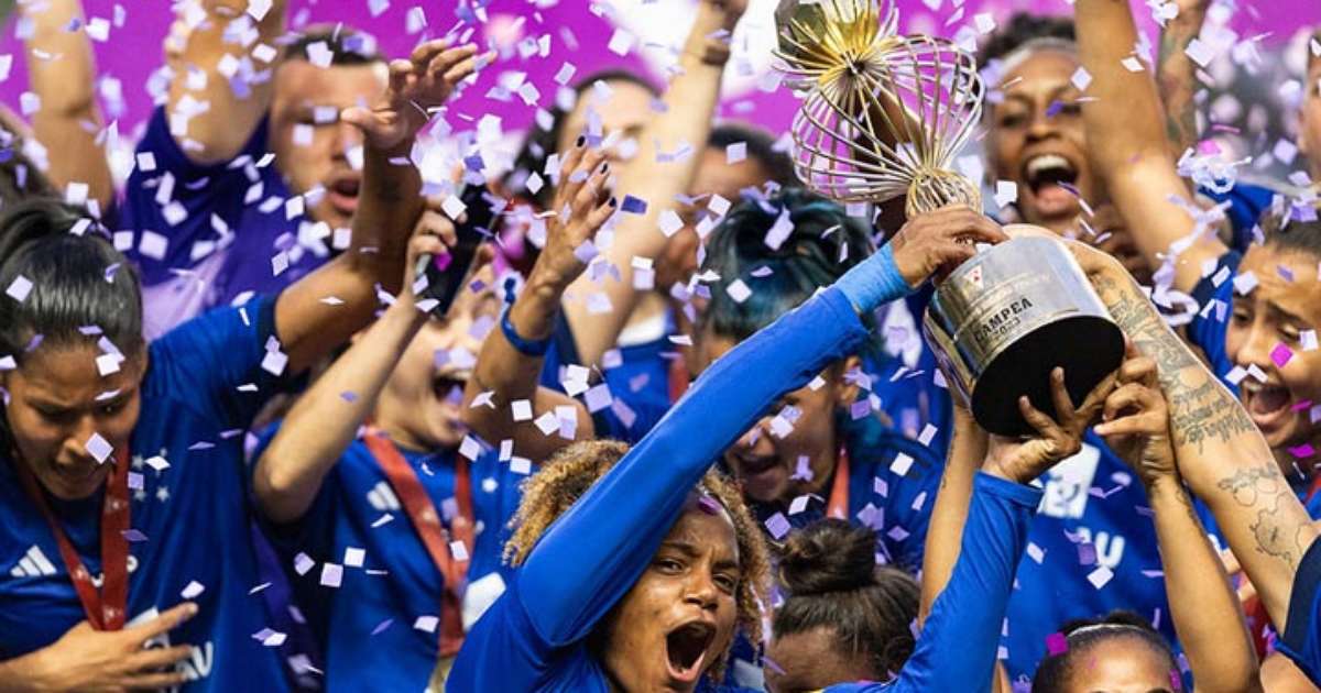 Cruzeiro vence o Atlético-MG e é campeão mineiro feminino
