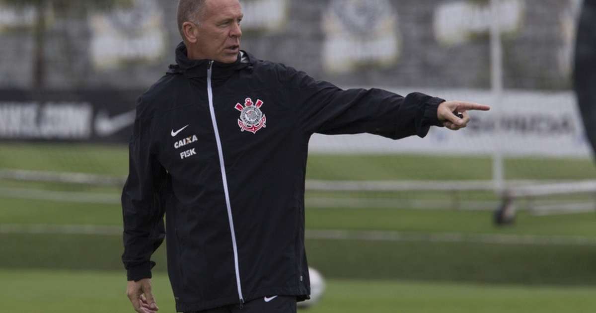 Corinthians treina sem Fausto Vera e Gustavo Mosquito