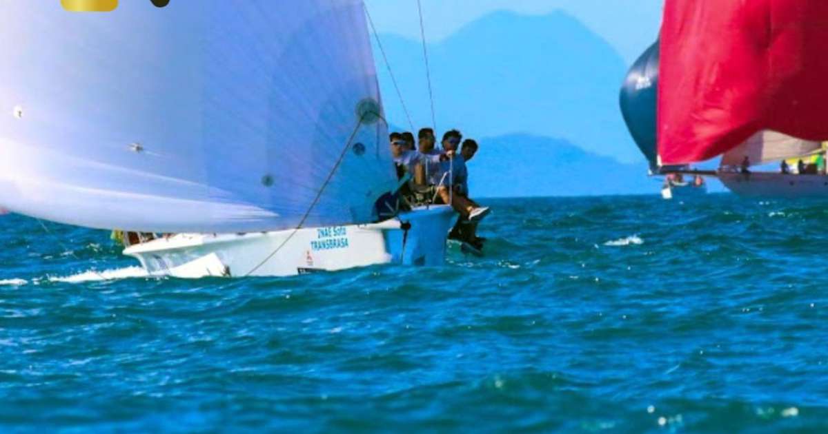 Barcos prontos para regata final da vela oceânica em Ilhabela (SP)