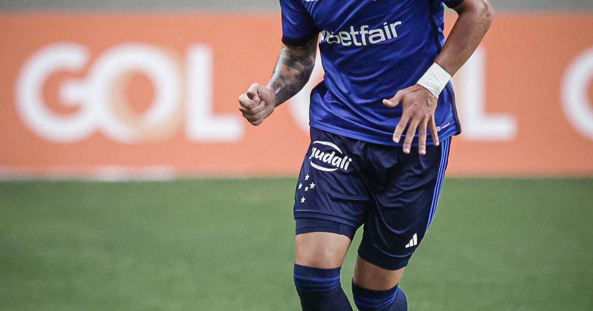 William lamenta falta de atenção do Cruzeiro na bola aérea do Vasco: Não cuidamos