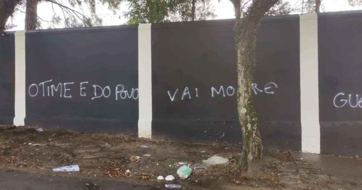 Sede do Corinthians é alvo de vandalismo na véspera das eleições