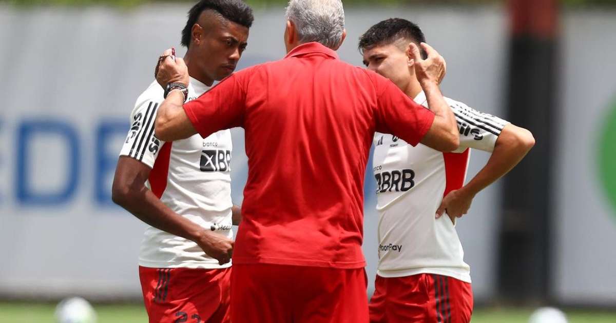 Após Flamengo igualar pontuação do Palmeiras, Tite ainda evita falar em título