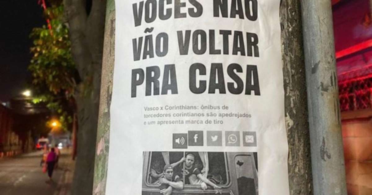 Vascaínos ameaçam corintianos com cartazes em São Januário