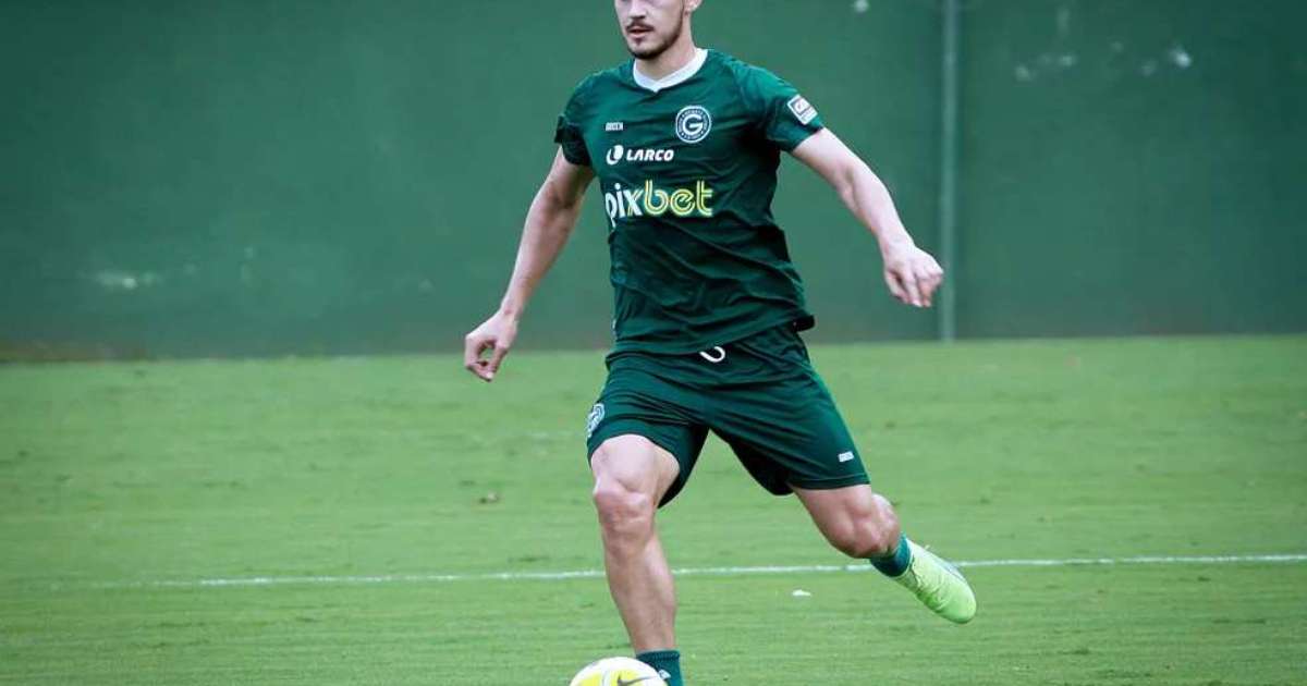 Corinthians fecha com Hugo, do Goiás, para 2024