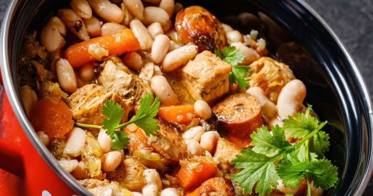 Cassoulet: receita do guisado francês para o almoço Cassoulet: receita do guisado francês para o almoço