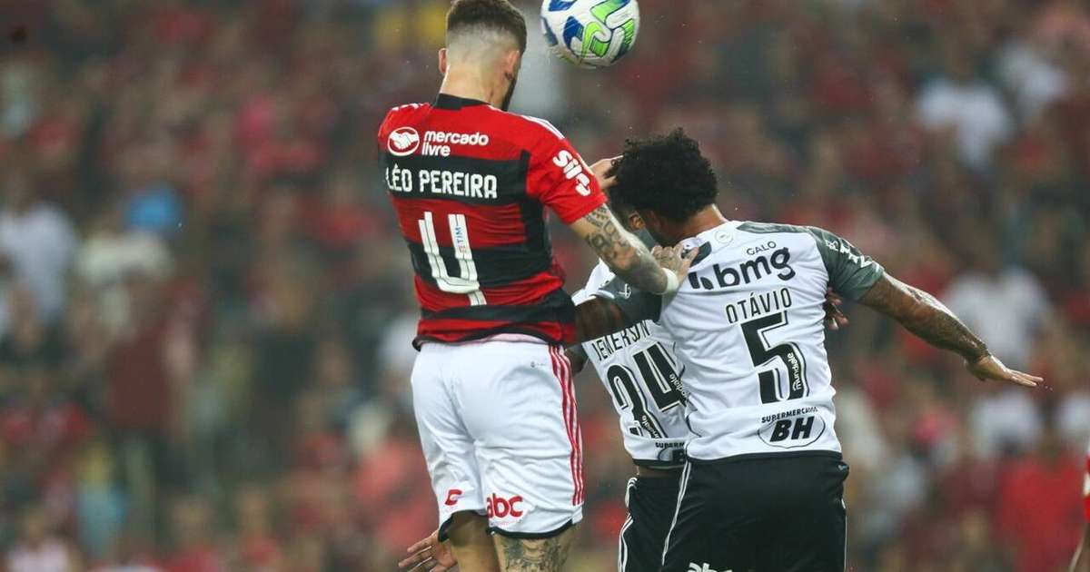 Roberto Assaf: Difícil corrigir o peso de Pereira e Sampaoli em um mês