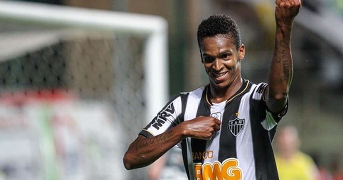 Jô volta aos campos para disputar futebol de várzea em 2024