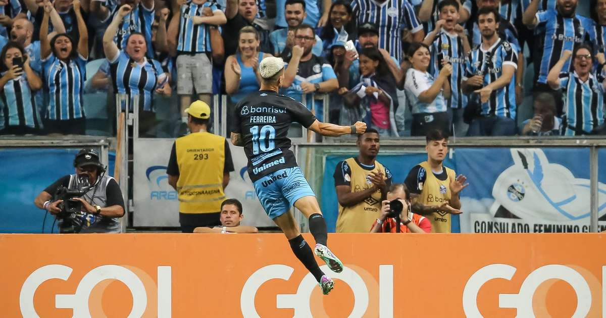 Grêmio consegue virada crucial para disputa pela Libertadores e rebaixa o Goiás