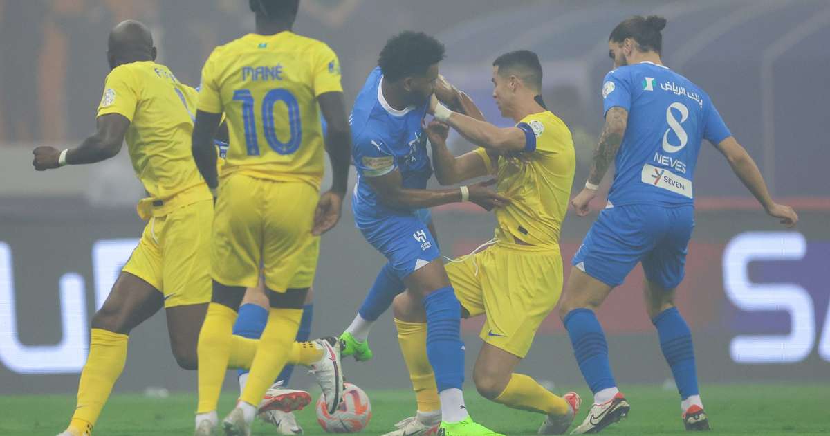 Al Hilal derrota Al Nassr em duelo saudita e chega mais uma vez à