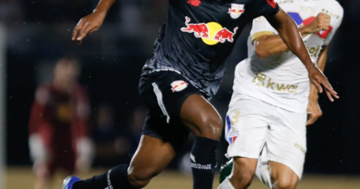 Bragantino perde do Fortaleza e sai da briga pelo Brasileiro, mas ...