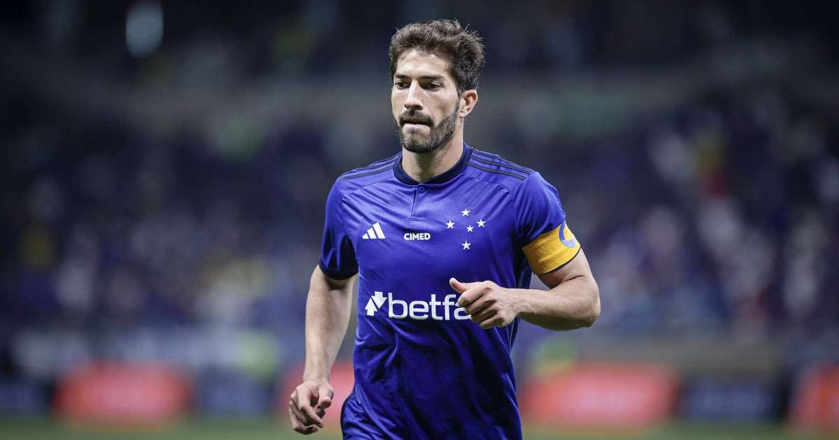 Lucas Silva quer Fernando Seabra como técnico do Cruzeiro para 2024