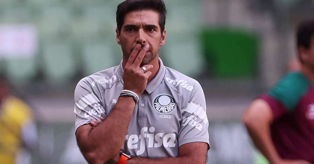 Próximo de recorde, Abel Ferreira permanece com futuro incerto à frente do Palmeiras