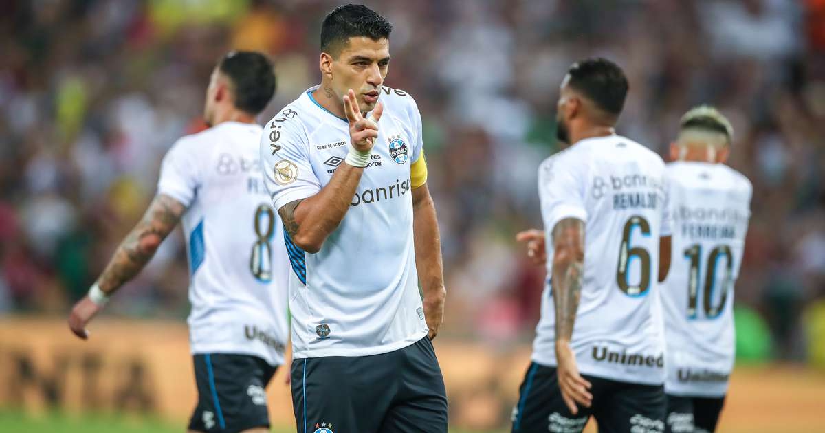 Suárez tem noite perfeita e se despede do futebol brasileiro em grande estilo