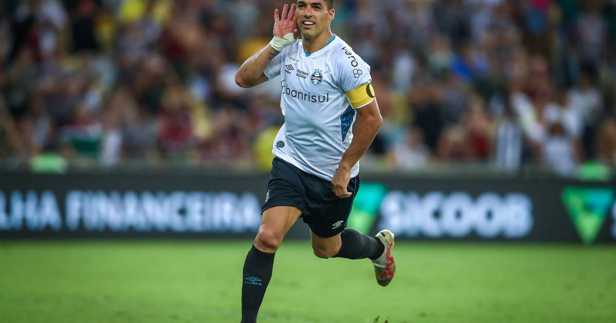 Grêmio convoca torcida para último adeus ao atacante Suárez; veja detalhes