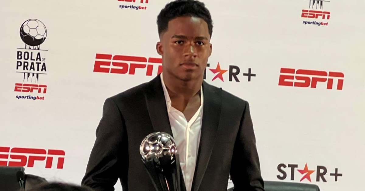 Eleito jogador revelação, Endrick destaca amadurecimento e como deixou de 