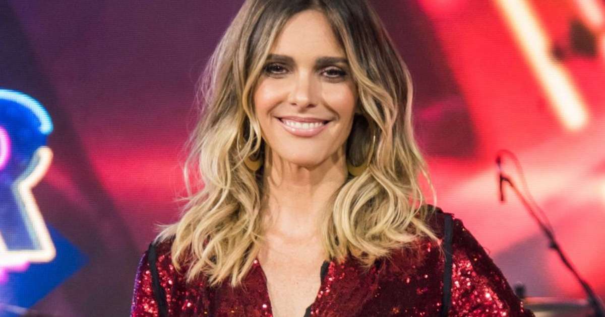 Fernanda Lima Exibe Beleza Natural Ao Posar Sem Maquiagem E Com Roupa Fitness