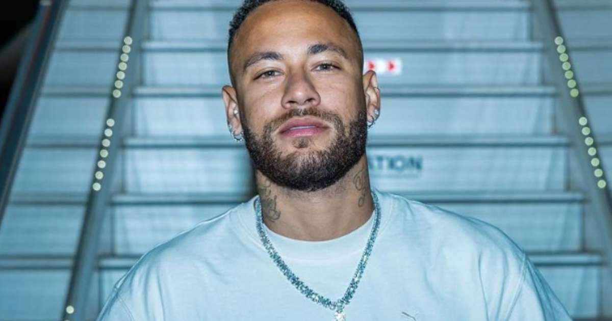 Neymar Surge Chorando E Pega Fãs De Surpresa