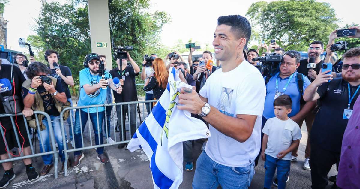 Suárez agradece carinho dos torcedores brasileiros em sua passagem pelo Grêmio: Obrigado por olhar além da camisa