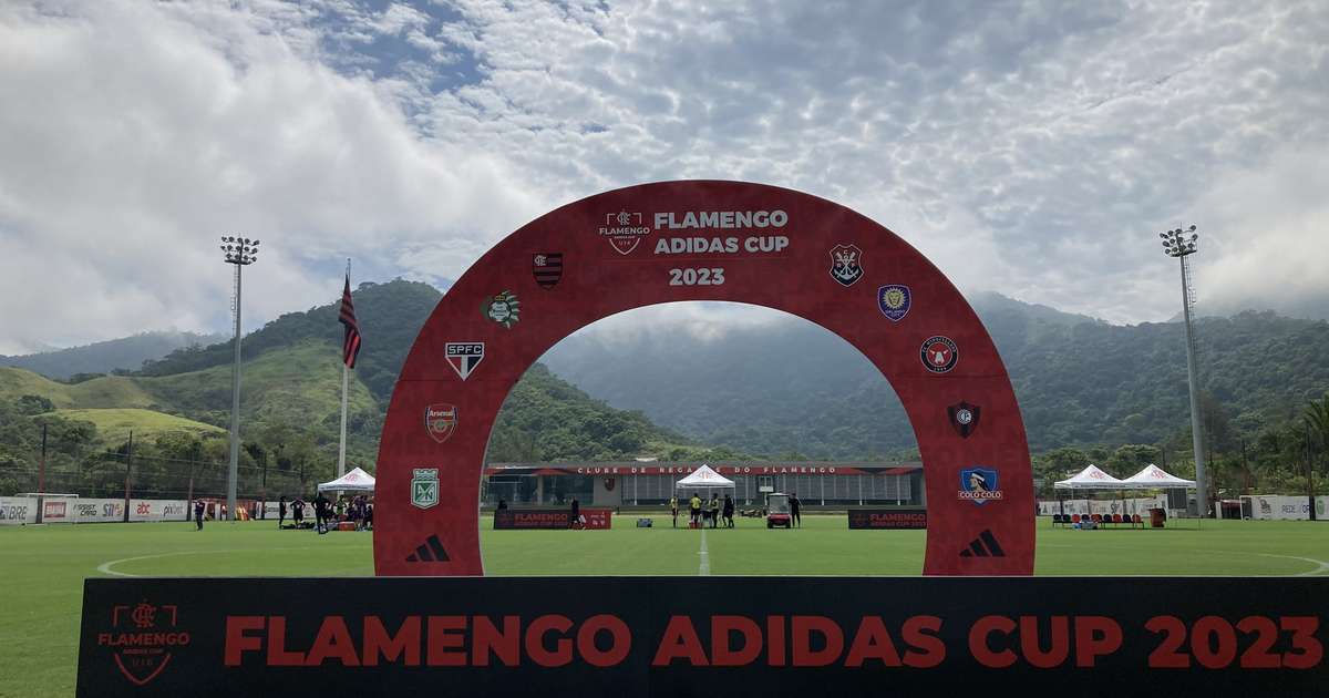 Flamengo fecha ano com nove campos no Ninho do Urubu
