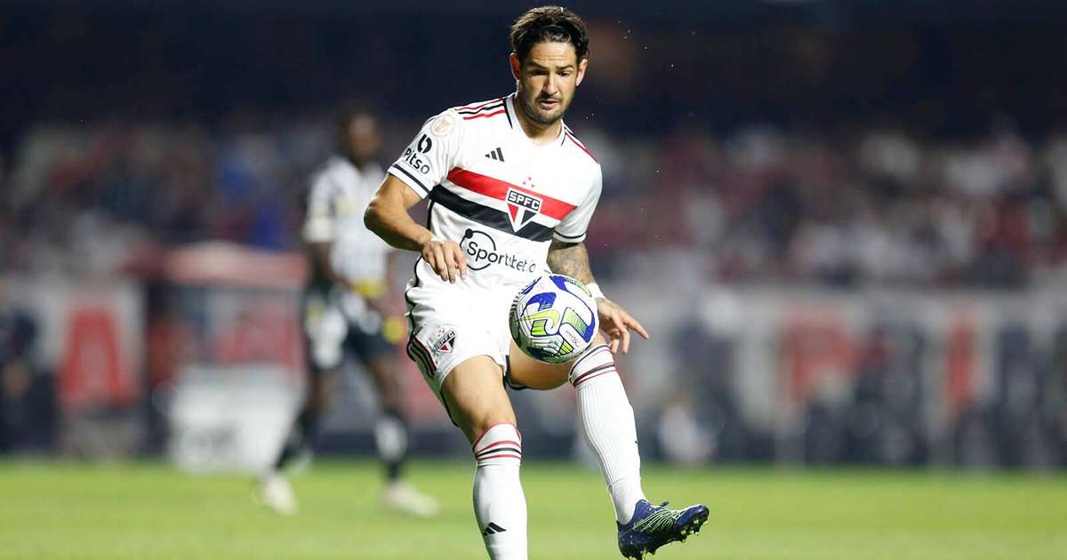 Além do Pato... Relembre passagens de outros jogadores 