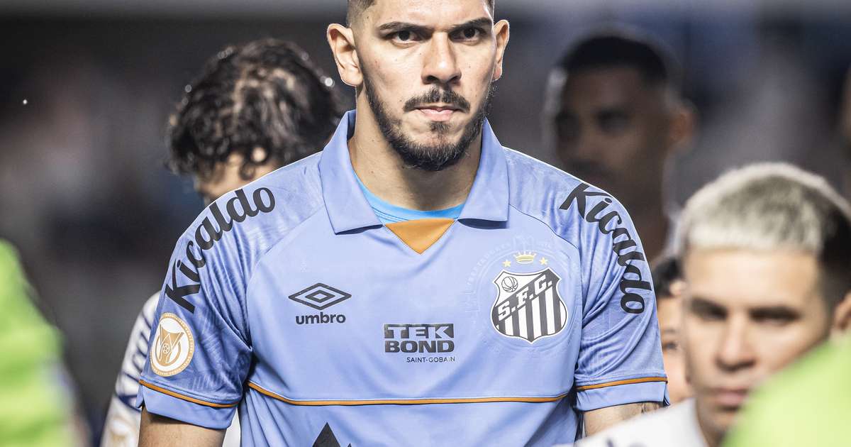 Na procura de novo titular para a posição, Grêmio sonda goleiro João Paulo, do Santos