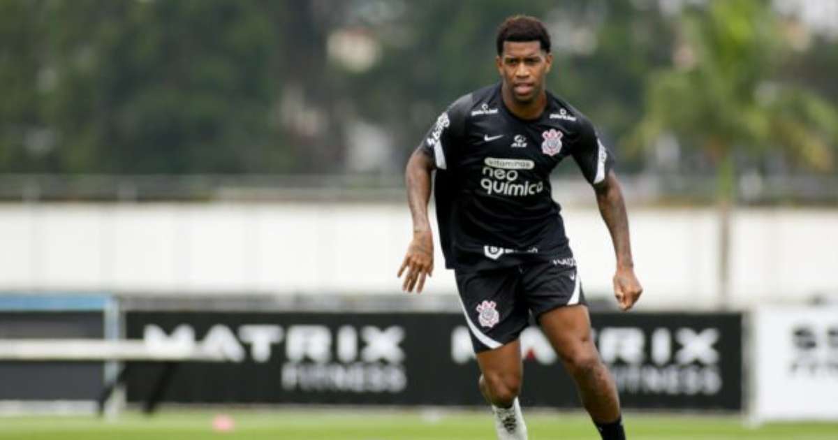 Santos abre conversas para ficar com Gil, que deixou Corinthians