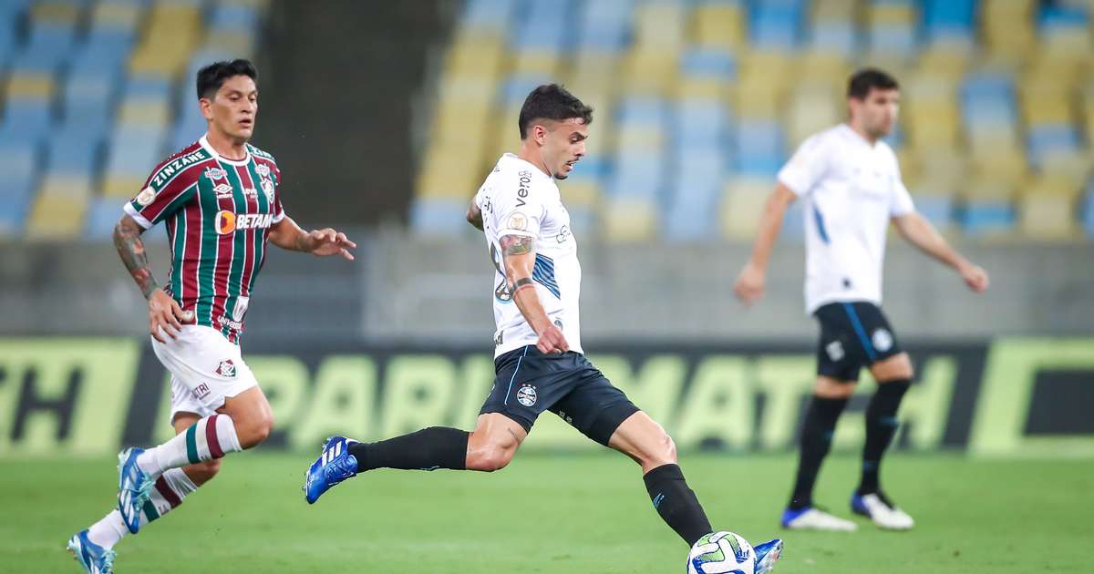 Carballo, do Grêmio, passará por procedimento para tratar lesão no púbis