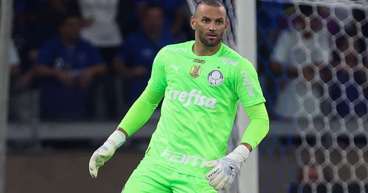 De férias do Palmeiras, Weverton treina e cita 