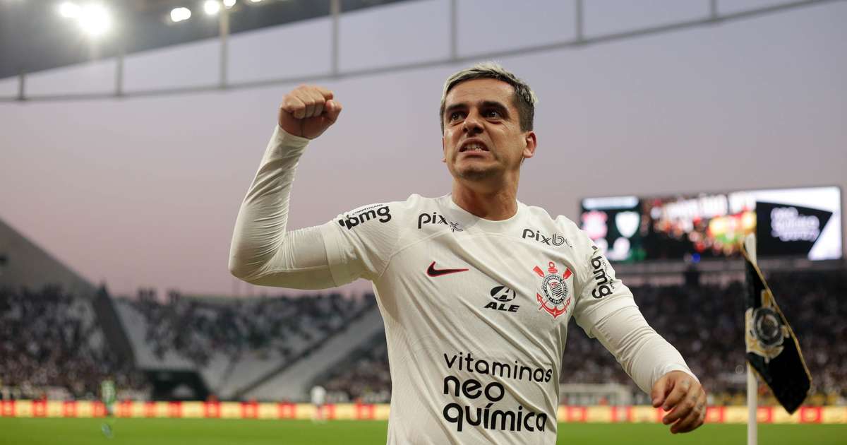 Fagner teve a segunda temporada com mais jogos pelo Corinthians em 2023