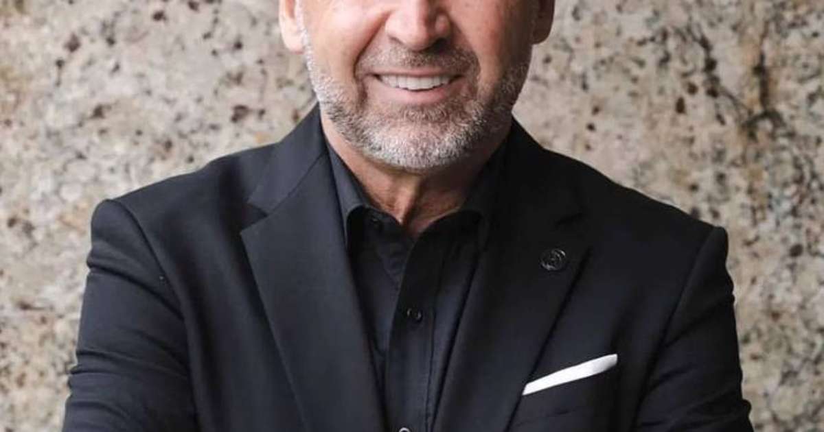 Augusto Melo revela data para entregar 