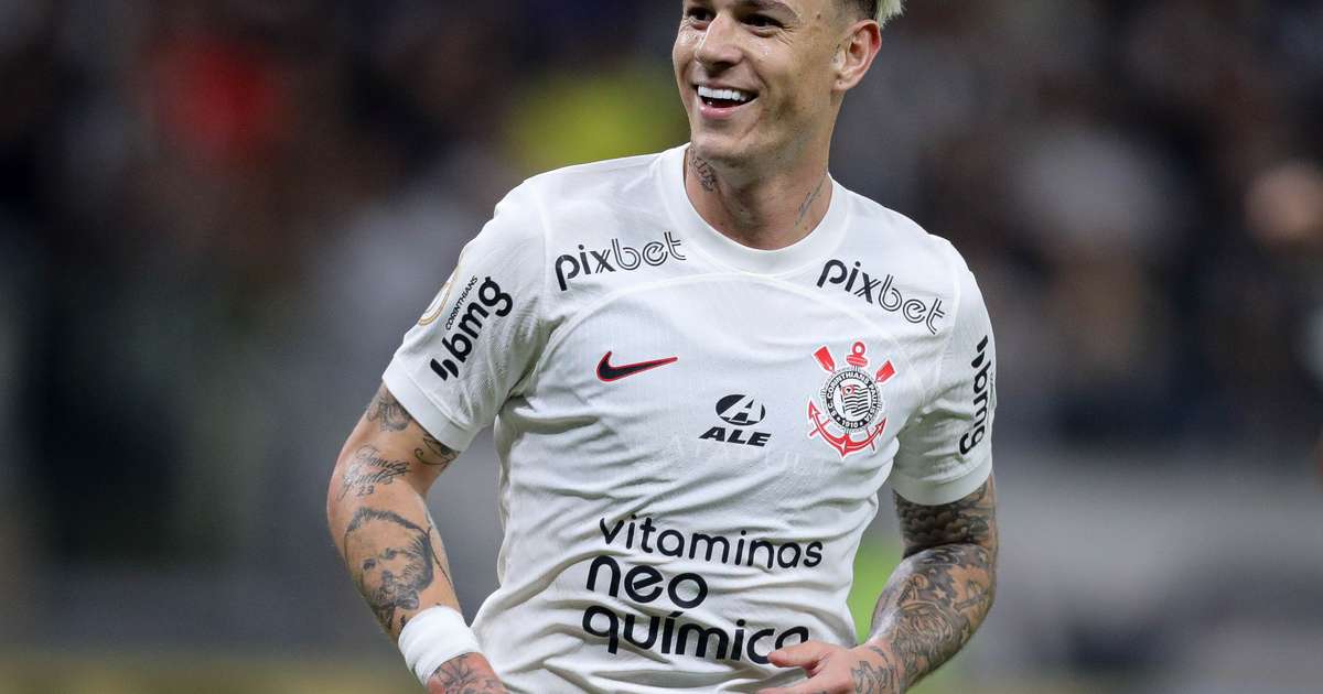 Mesmo vendido em agosto, Róger Guedes termina 2023 como artilheiro do Corinthians 
