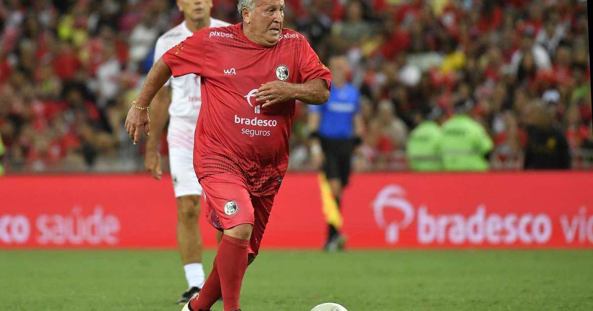 Dono da festa, Zico marca duas vezes em jogo beneficente no Maracanã