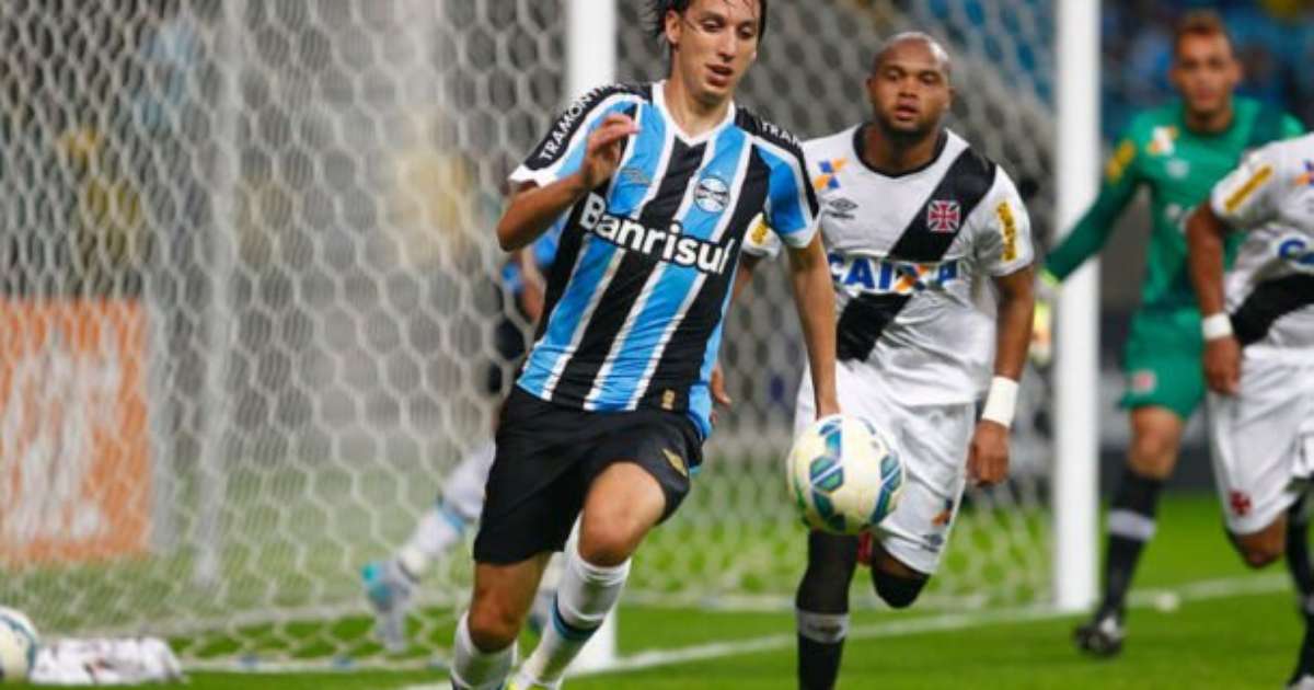 Grêmio anuncia renovação de Pedro Geromel